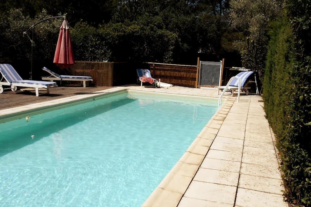 Les Calades - Piscine, Parc, Parking